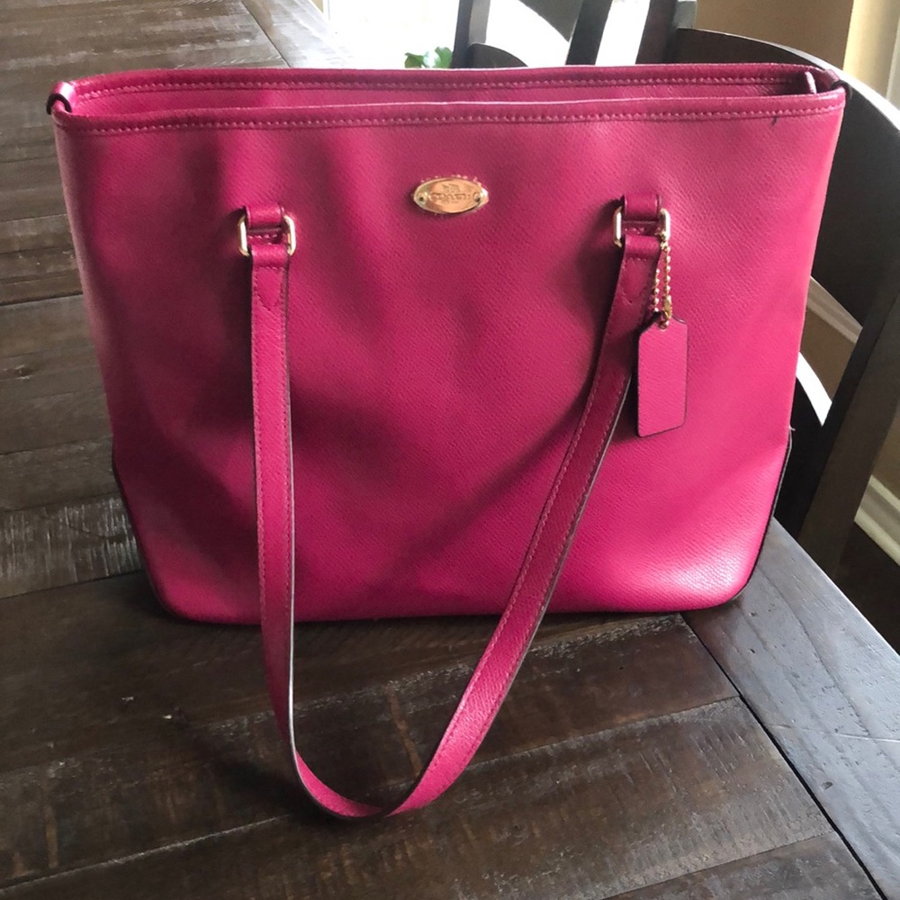 Coach ZIP TOP TOTE - CROSSGRAIN LEATHER Pink